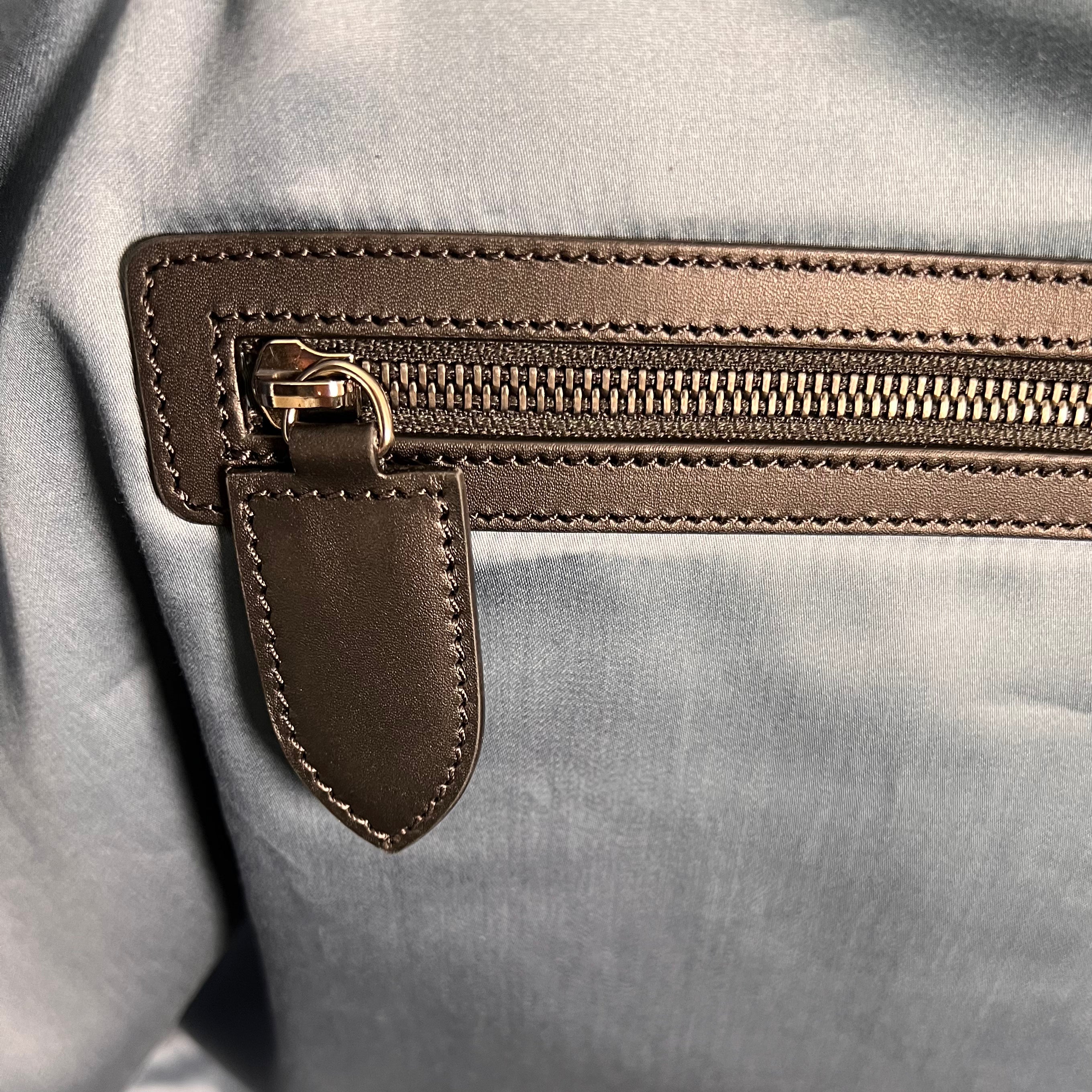 Closed Inside Pocket - Weekender 4 - Midnight Blue & Black - Emil Benz