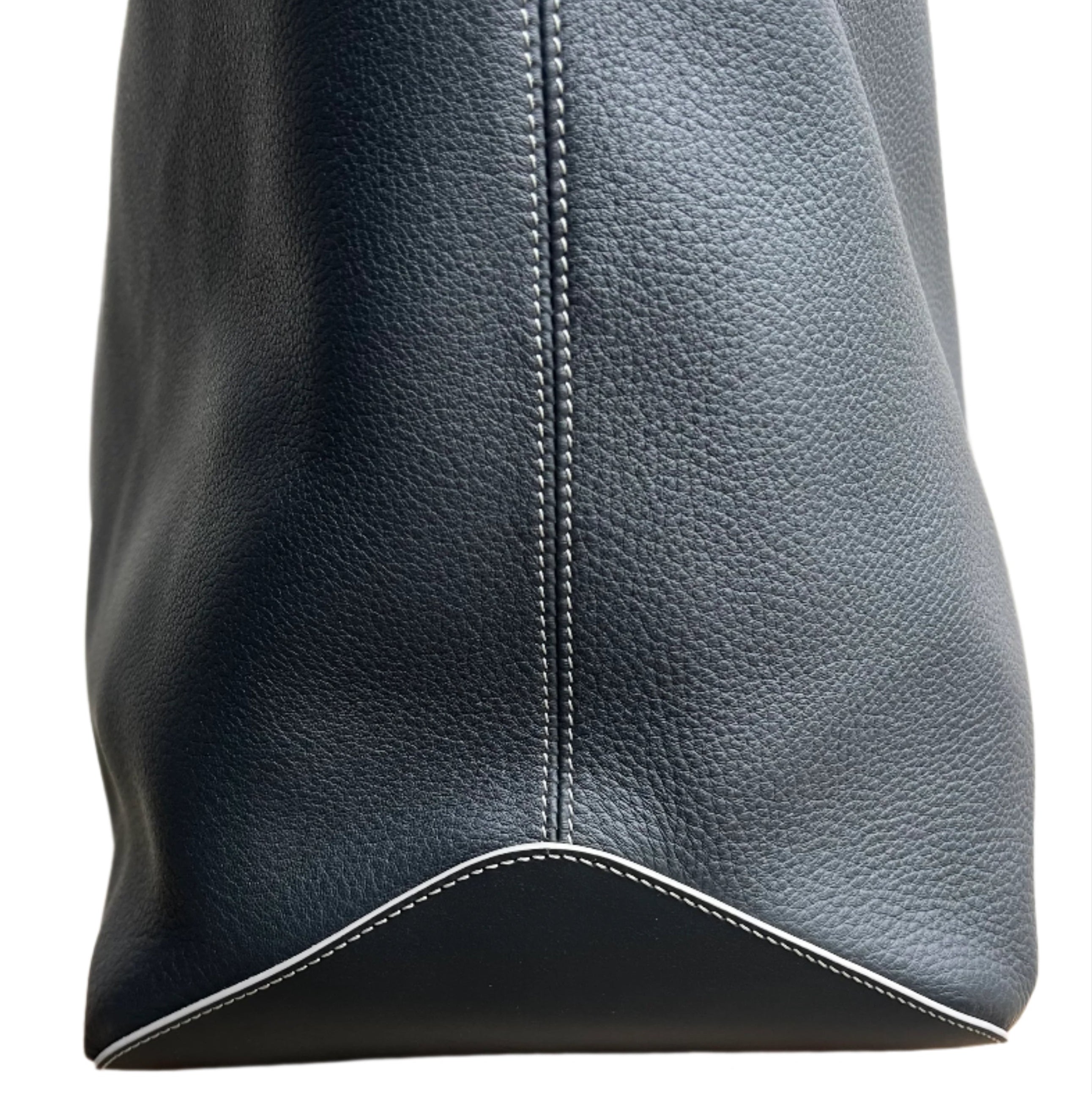 Traveller Bag - Black - limited to 5