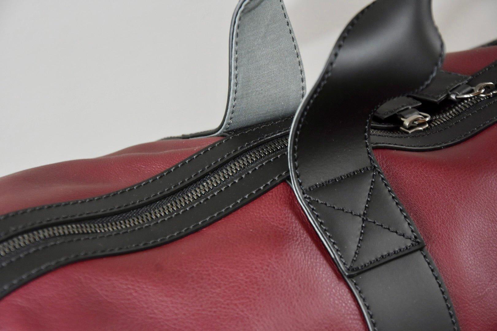 Weekender series 3 Red - Black - Emil Benz