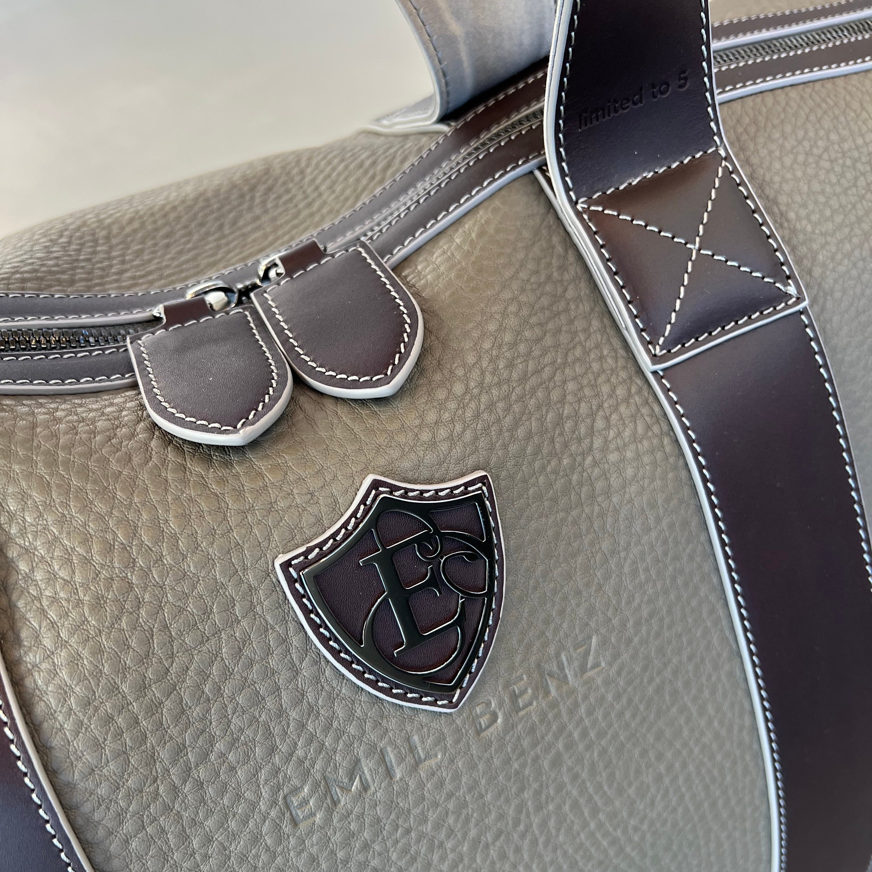 Weekender - Olive - limited to 5